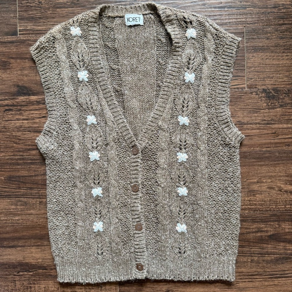 Vintage KORET XL Cardigan Vest Embroidered Floral Cable Knit Cottagecore Oatmeal